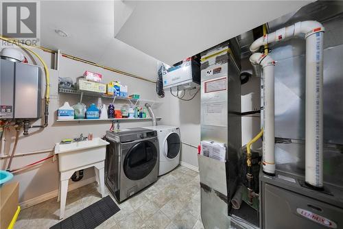 109 Rinkside Court, Sudbury, ON - Indoor Photo Showing Laundry Room