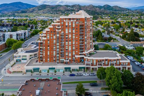 1702-1160 Bernard Avenue, Kelowna, BC - Outdoor With View