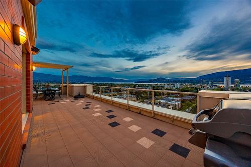 1702-1160 Bernard Avenue, Kelowna, BC - Outdoor With View