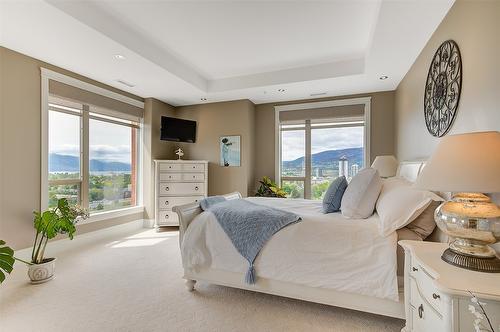 1702-1160 Bernard Avenue, Kelowna, BC - Indoor Photo Showing Bedroom