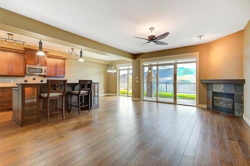 108-4350 Ponderosa Drive, Peachland, BC - Indoor With Fireplace