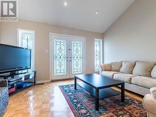 3 Belinda Drive, Brampton, ON - Indoor Photo Showing Living Room