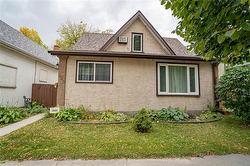 490 Larsen AVE  Winnipeg, MB R2K 1R3