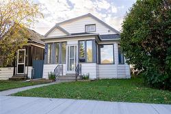 378 Inglewood ST  Winnipeg, MB R3J 1X2