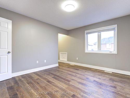 401 Leiterman Dr, Milton, ON - Indoor Photo Showing Other Room