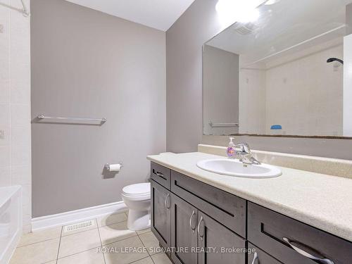 401 Leiterman Dr, Milton, ON - Indoor Photo Showing Bathroom