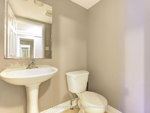 401 Leiterman Dr, Milton, ON - Indoor Photo Showing Bathroom