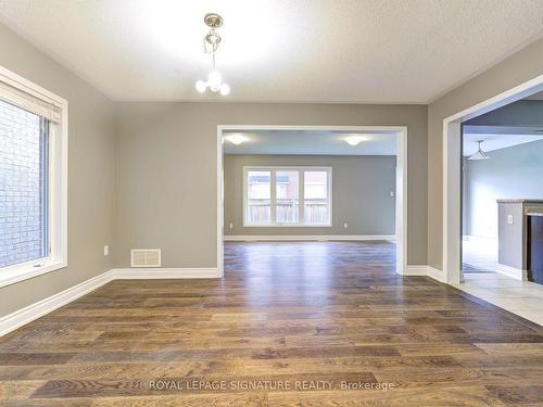 401 Leiterman Dr, Milton, ON - Indoor Photo Showing Other Room