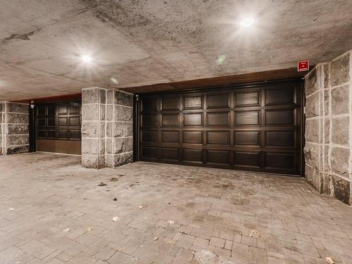 Garage - 680Z Av. Victoria, Westmount, QC - Outdoor