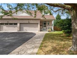 35 FOULIS Crescent  Ottawa, ON K2L 4H2