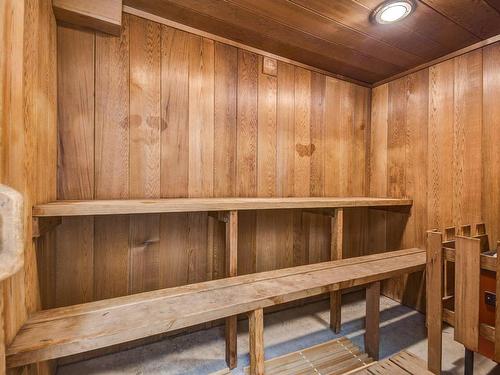 Sauna - 404-2505 Av. Du Havre-Des-Îles, Laval (Chomedey), QC 