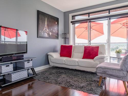 Living room - 509-1 Rue Édouard-Lalonde, Vaudreuil-Dorion, QC - Indoor Photo Showing Living Room