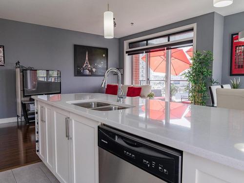 Kitchen - 509-1 Rue Édouard-Lalonde, Vaudreuil-Dorion, QC - Indoor Photo Showing Kitchen With Double Sink