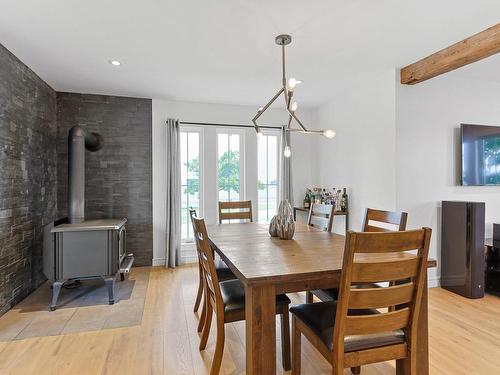 Dining room - 25 Rg Du Quarante, Saint-Louis-De-Gonzague, QC - Indoor Photo Showing Dining Room