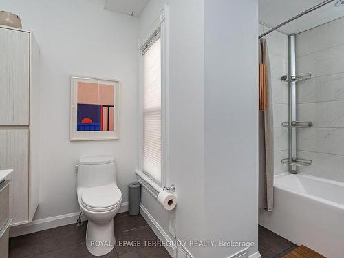 157 Claremont St, Toronto, ON - Indoor Photo Showing Bathroom