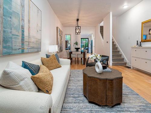 157 Claremont St, Toronto, ON - Indoor Photo Showing Living Room