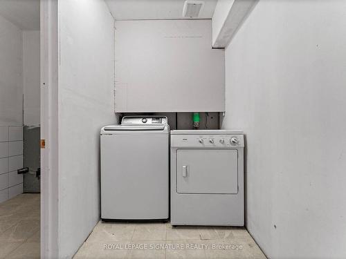 16-20 Hainford St, Toronto, ON - Indoor Photo Showing Laundry Room