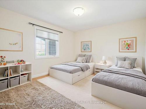 232 Raymond Rd, Hamilton, ON - Indoor Photo Showing Bedroom