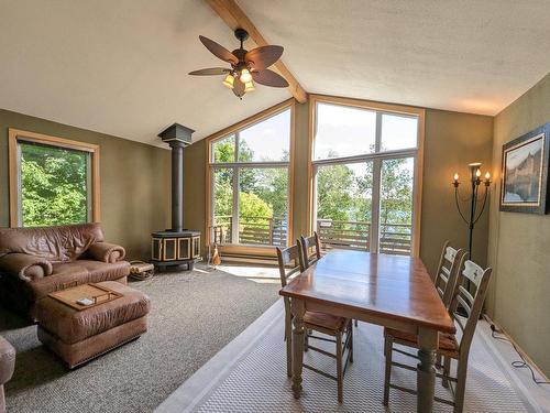 Living room - 148 Rue Des Trembles, Sainte-Marguerite-Du-Lac-Masson, QC 