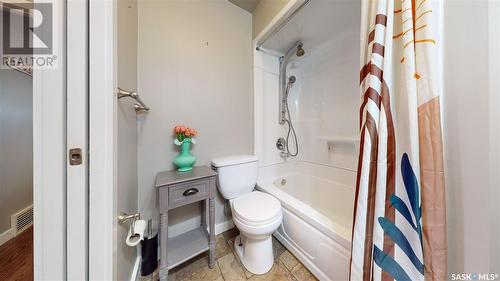 1253 Forget Street, Regina, SK - Indoor Photo Showing Bathroom