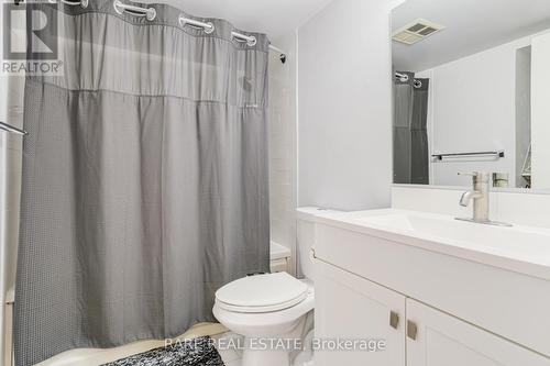 1708 - 44 St Joseph Street, Toronto, ON - Indoor Photo Showing Bathroom