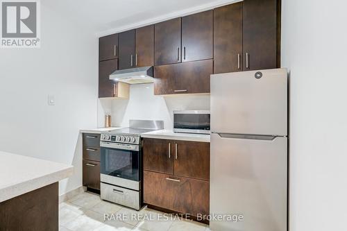 1708 - 44 St Joseph Street, Toronto, ON - Indoor Photo Showing Kitchen