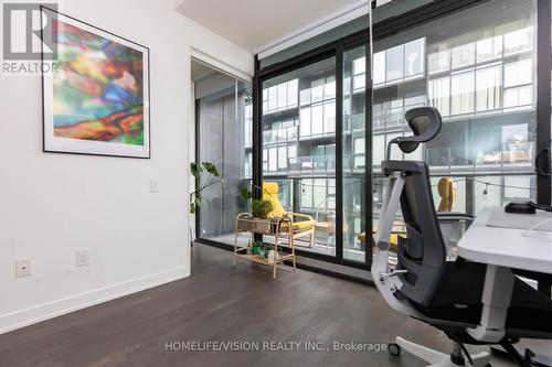 1008 - 38 Stewart Street, Toronto, ON - Indoor Photo Showing Gym Room