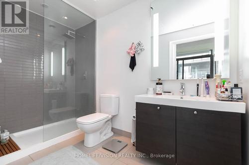 1008 - 38 Stewart Street, Toronto, ON - Indoor Photo Showing Bathroom