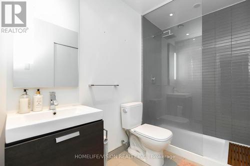 1008 - 38 Stewart Street, Toronto, ON - Indoor Photo Showing Bathroom