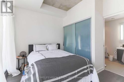 1008 - 38 Stewart Street, Toronto, ON - Indoor Photo Showing Bedroom