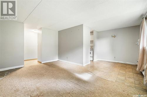 13 19 Centennial Street, Regina, SK - Indoor Photo Showing Other Room