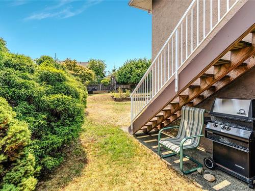 6346 Waterbury Rd, Nanaimo, BC 