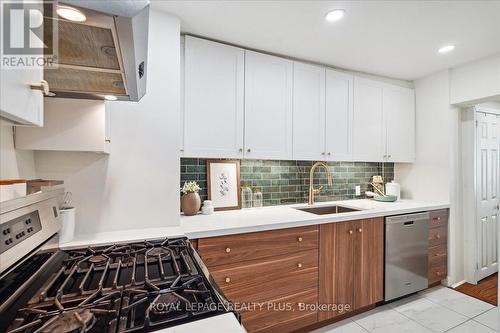 224 Annette Street, Toronto, ON - Indoor Photo Showing Kitchen