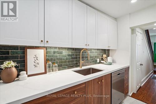 224 Annette Street, Toronto, ON - Indoor Photo Showing Kitchen