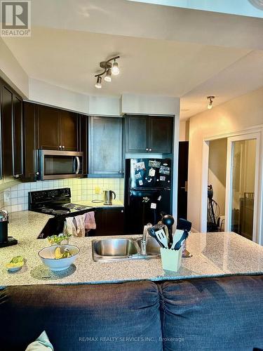 1904 - 80 Absolute Avenue, Mississauga, ON - Indoor Photo Showing Kitchen With Double Sink