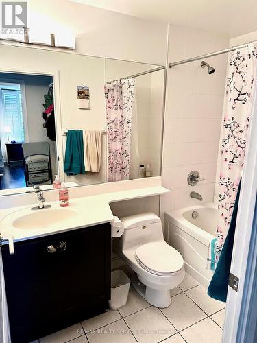 1904 - 80 Absolute Avenue, Mississauga, ON - Indoor Photo Showing Bathroom