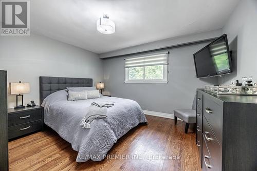 32 Lorene Drive, Toronto, ON - Indoor Photo Showing Bedroom