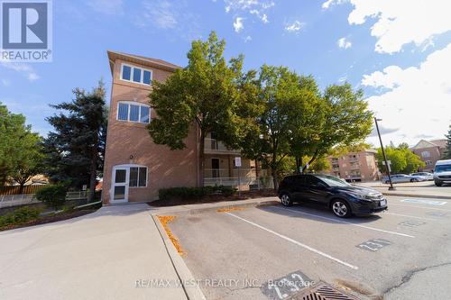 137 - 85 Bristol Road E, Mississauga, ON - Outdoor