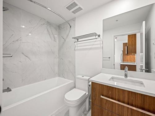 Ph11-3070 Kilpatrick Ave, Courtenay, BC - Indoor Photo Showing Bathroom