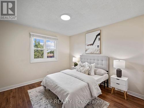 78 Leeward Drive, Brampton, ON - Indoor Photo Showing Bedroom