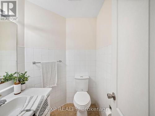 78 Leeward Drive, Brampton, ON - Indoor Photo Showing Bathroom