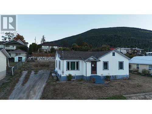 1414 Vancouver Street, Creston, BC - Outdoor