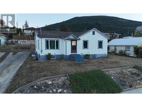 1414 Vancouver Street, Creston, BC - Outdoor