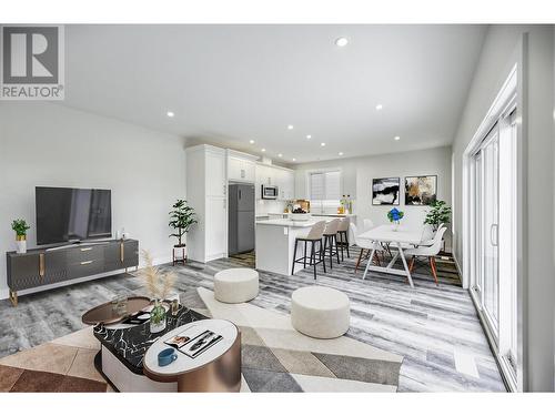 7 Wood Duck Way, Osoyoos, BC - Indoor Photo Showing Living Room