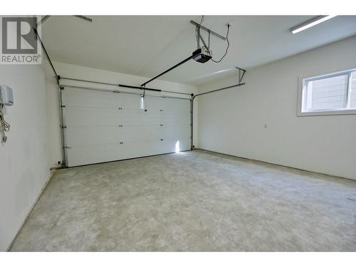 7 Wood Duck Way, Osoyoos, BC - Indoor Photo Showing Garage