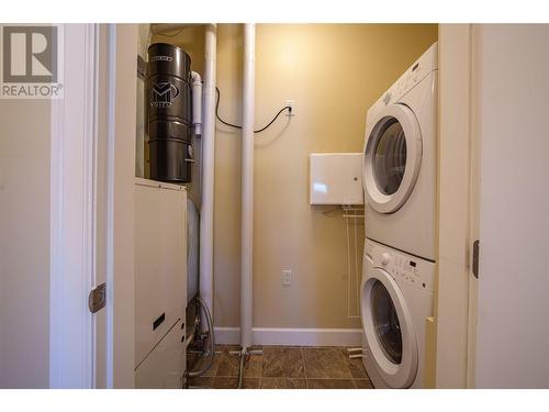 9100 Mackie Drive Unit# 101, Coldstream, BC - Indoor Photo Showing Laundry Room