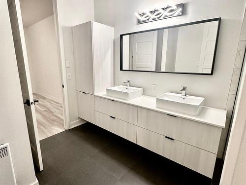 Ensuite bathroom - 13825 Rue Du Merlot, Mirabel, QC 