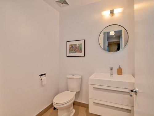 Powder room - 2303-405 Rue De La Concorde, Montréal (Ville-Marie), QC 