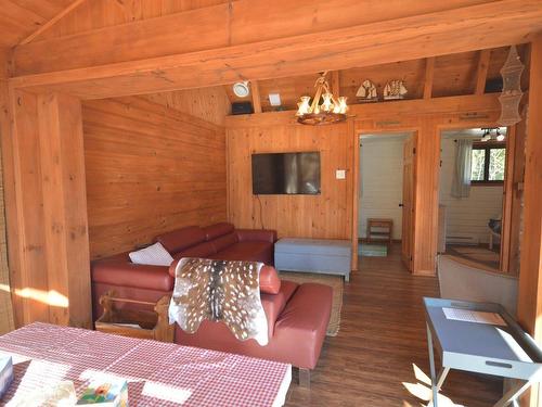 Vue d'ensemble - 12799 Ch. Chadrofer, Labelle, QC - Indoor Photo Showing Living Room