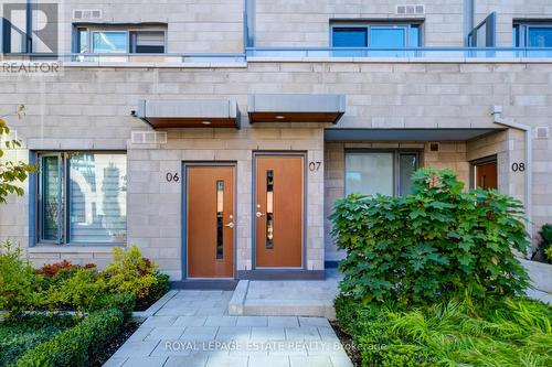 Th7 - 175 Pears Avenue, Toronto, ON - Outdoor